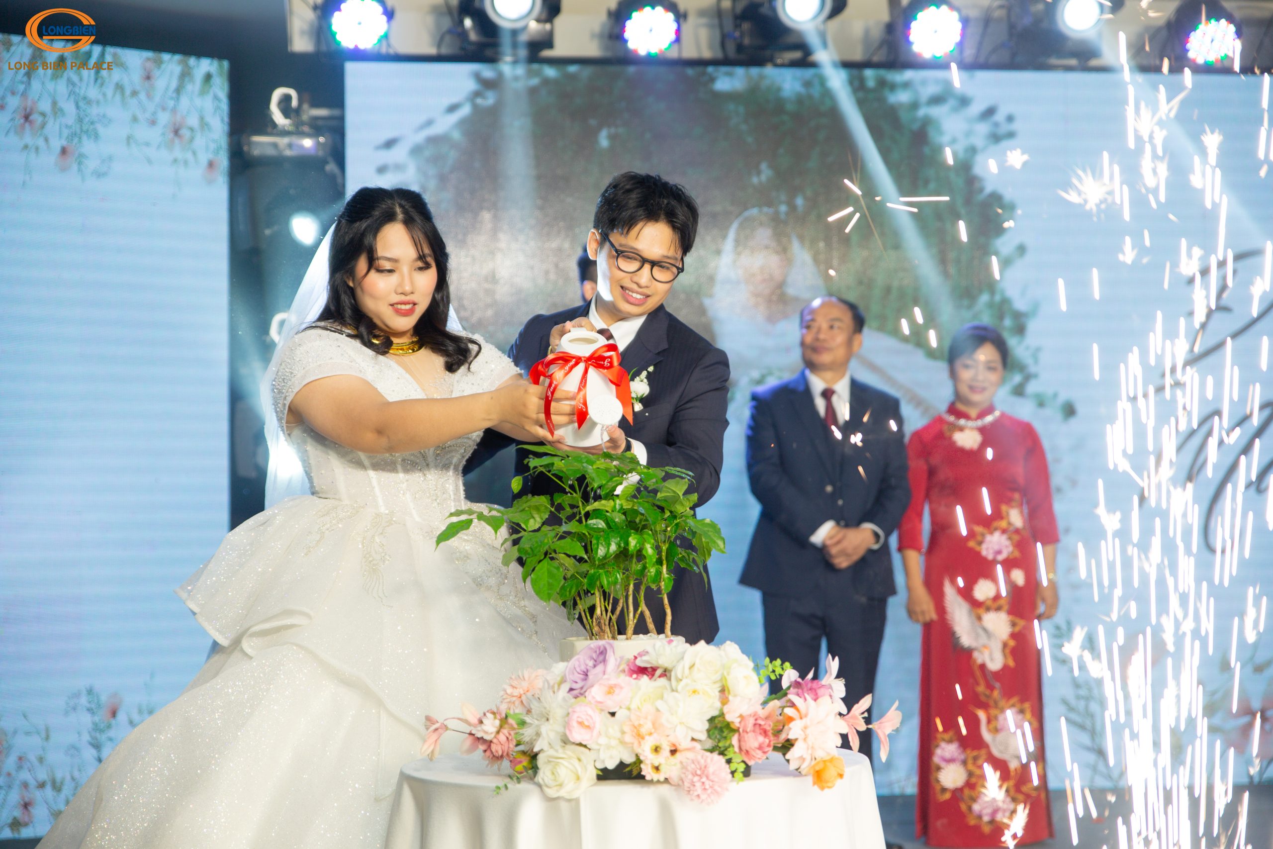 5. Nghi thuc tuoi cay scaled