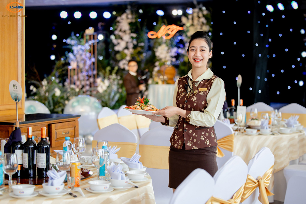 Ly do lua chon sanh tiec Long Bien Palace1