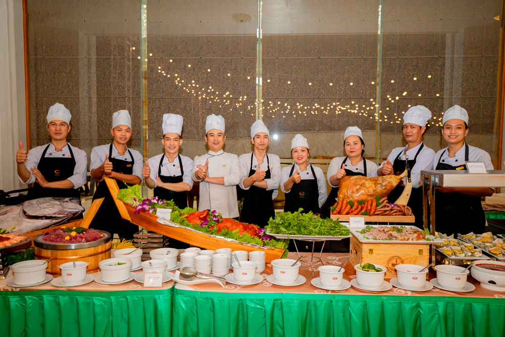 Ly do lua chon sanh tiec Long Bien Palace6